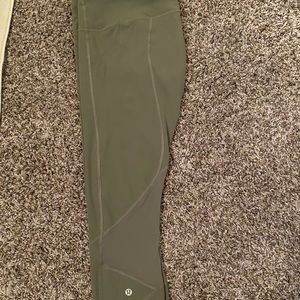 Lulu Lemon crop leggings